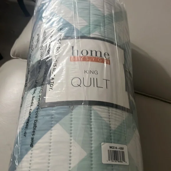 New! Home Design King Quilt
